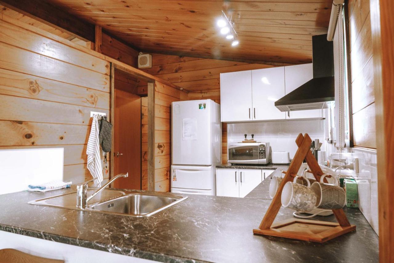 Comfortable Cosy Retreat ロトルア エクステリア 写真