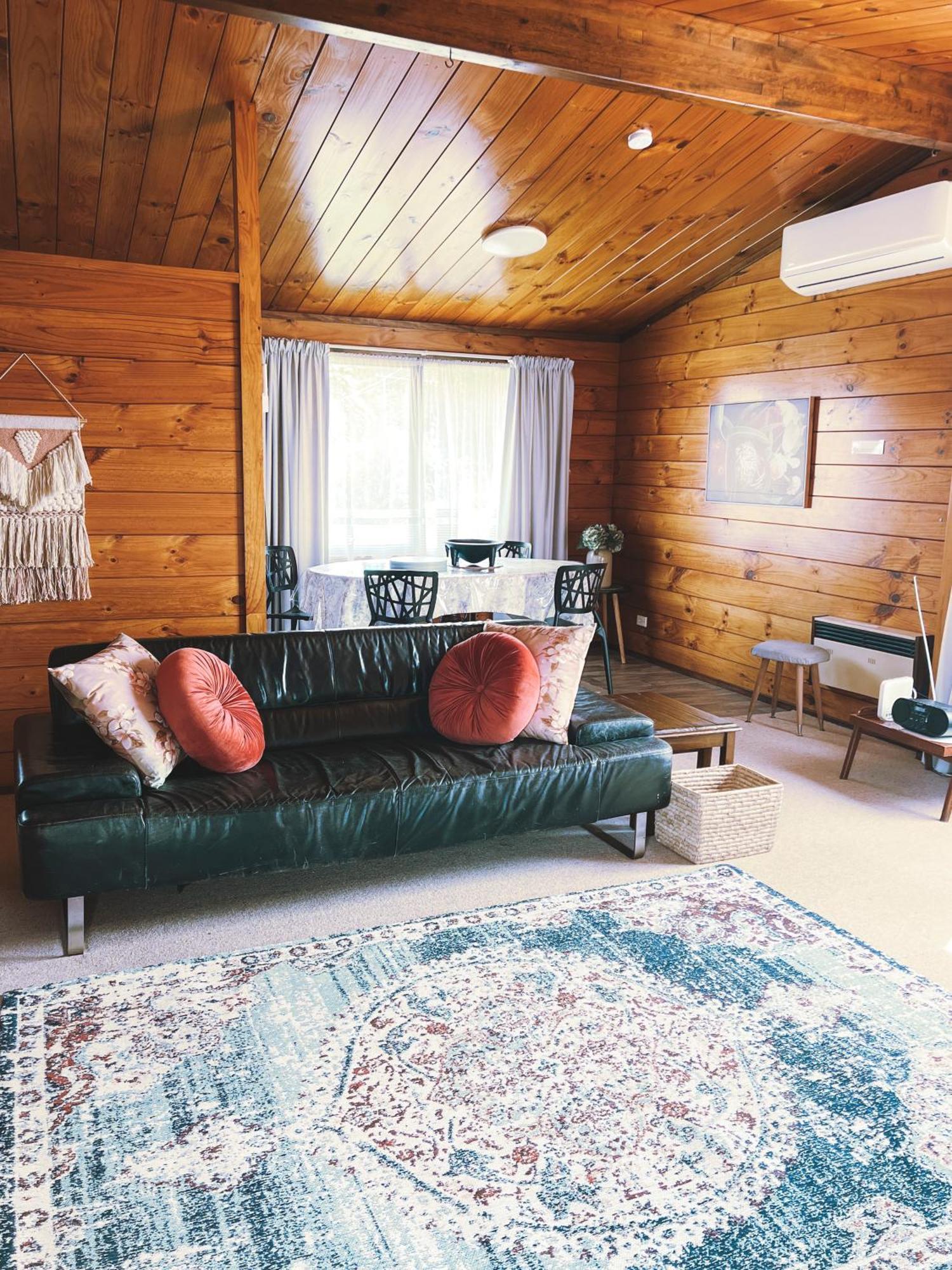 Comfortable Cosy Retreat ロトルア エクステリア 写真